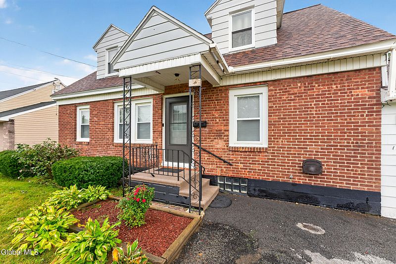 3rd image of 1237 Palma Avenue