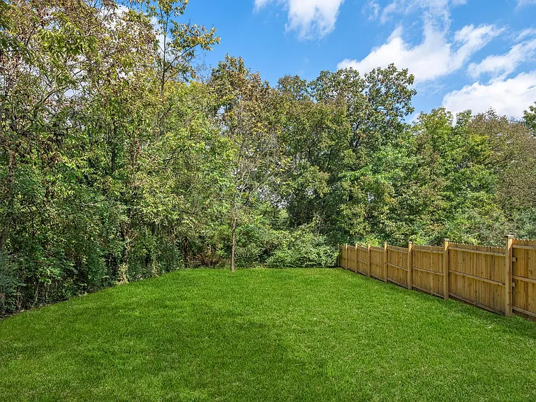 2112A Sanborn Dr — Photo 29