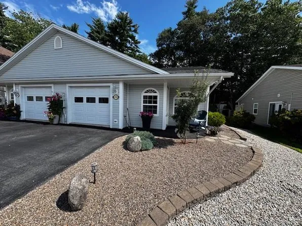 488 Glen Allan Dr, Bridgewater, NS B4V 0B1