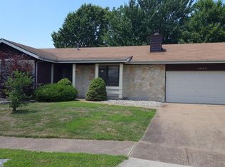 6907 Cottage Grove Ln, Saint Louis, MO 63129