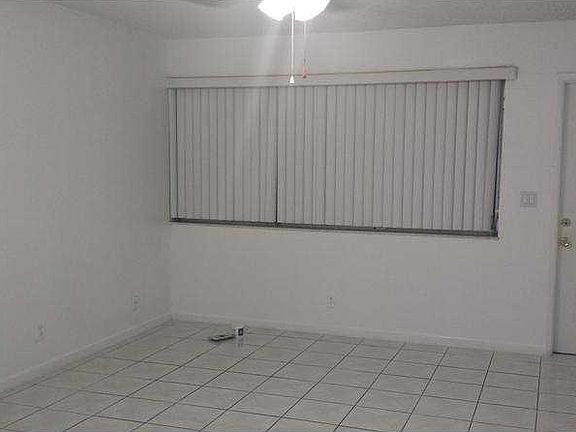 3rd image of 10044 Twin Lakes Dr