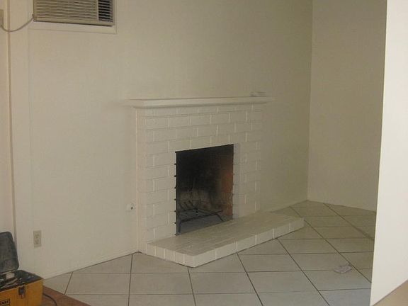 3rd image of 3212 W Cabot Dr APT 1