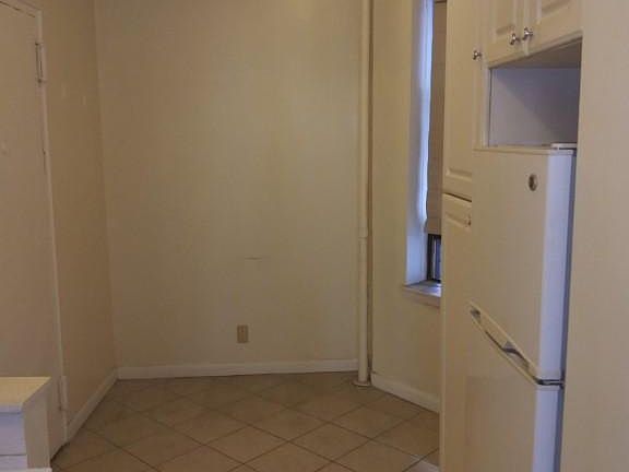 2nd image of 414 E 77th St APT 2B