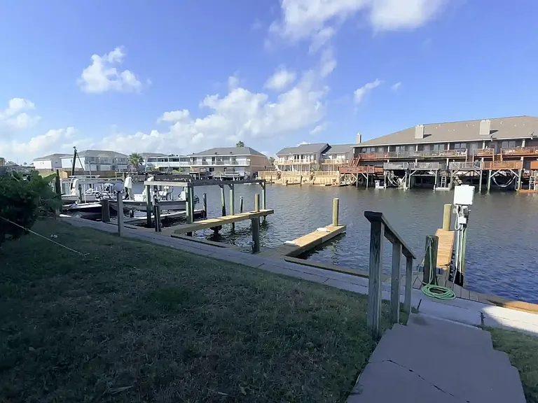 15421 Seamount Cay Ct #104 — Photo 33