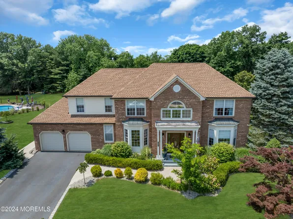 49 Camelot Drive, Farmingdale, NJ 07727