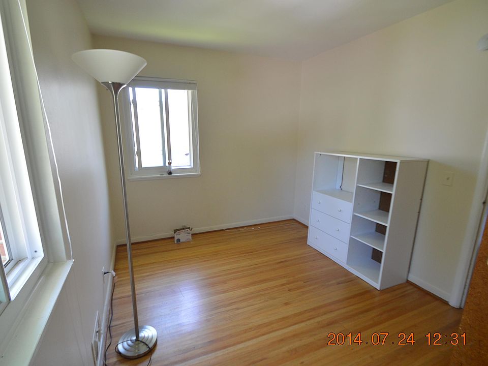 1st image of 52 Stewart St #4