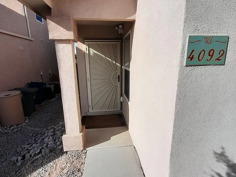 4092 Sandia Vista Rd — Photo 2