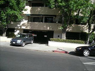 2nd image of 5310 Zelzah Ave Unit 314