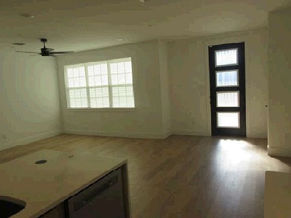 Additional Living Room