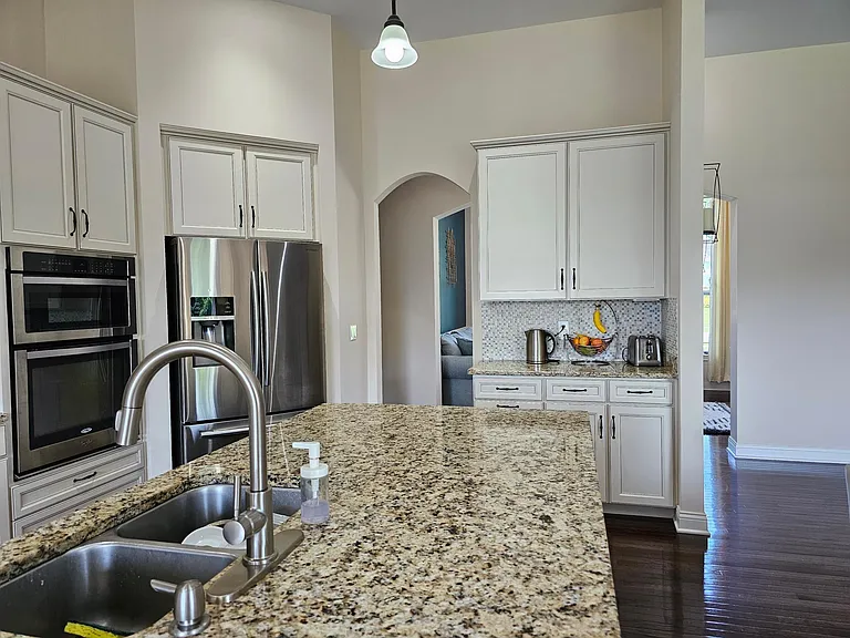 903 Malone Pl — Photo 8