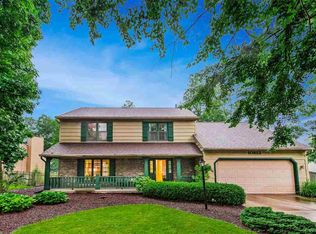 10813 Spring Oak Rd, Fort Wayne, IN 46845