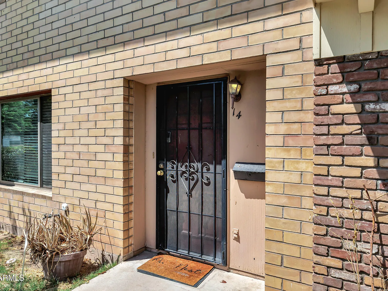 4 bed, 2.5 bath, 1408 sqft, $2,200 — Photo 4