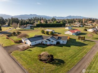 181 Livengood Ln, Sequim, WA 98382
