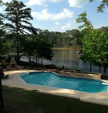 5th image of 1370 Waterston Dr