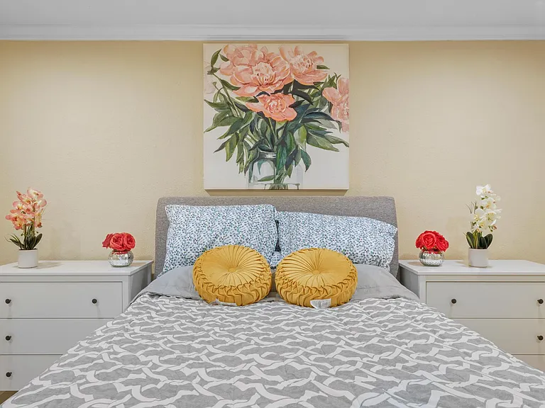 888 Golden Saratoga-Cupertino Apartment Homes — Photo 7