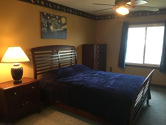 4th image of 300 Briarwood Dr