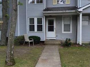 39 Louisburg Sq, Lakewood, NJ 08701
