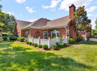 8126 Saint Andrews Village Dr, Louisville, KY 40241