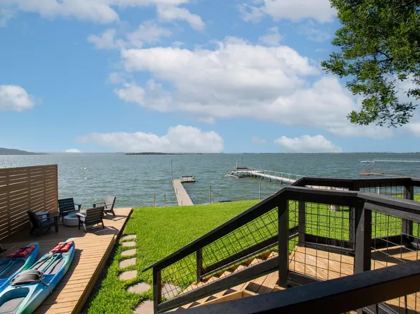 611 Lakeshore Loop, Tow, TX 78672