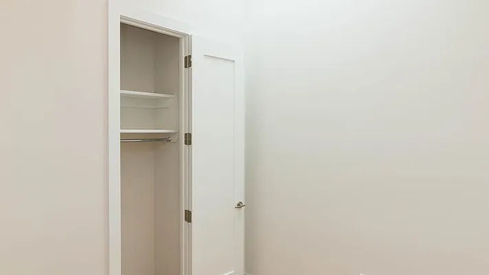 Rented by Nooklyn NYC LLC | media 19