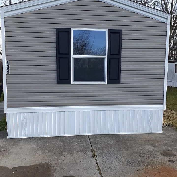 1st image of 134 Hemlock Dr