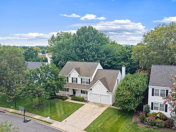 4th image of 7014 Allington Manor Cir E