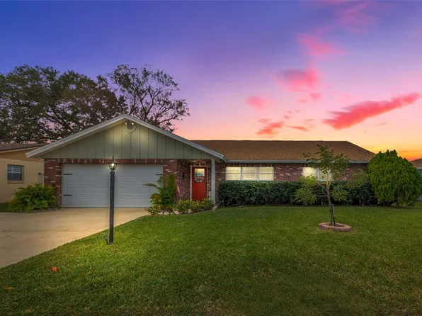 2952 Carriage Dr, South Daytona, FL 32119