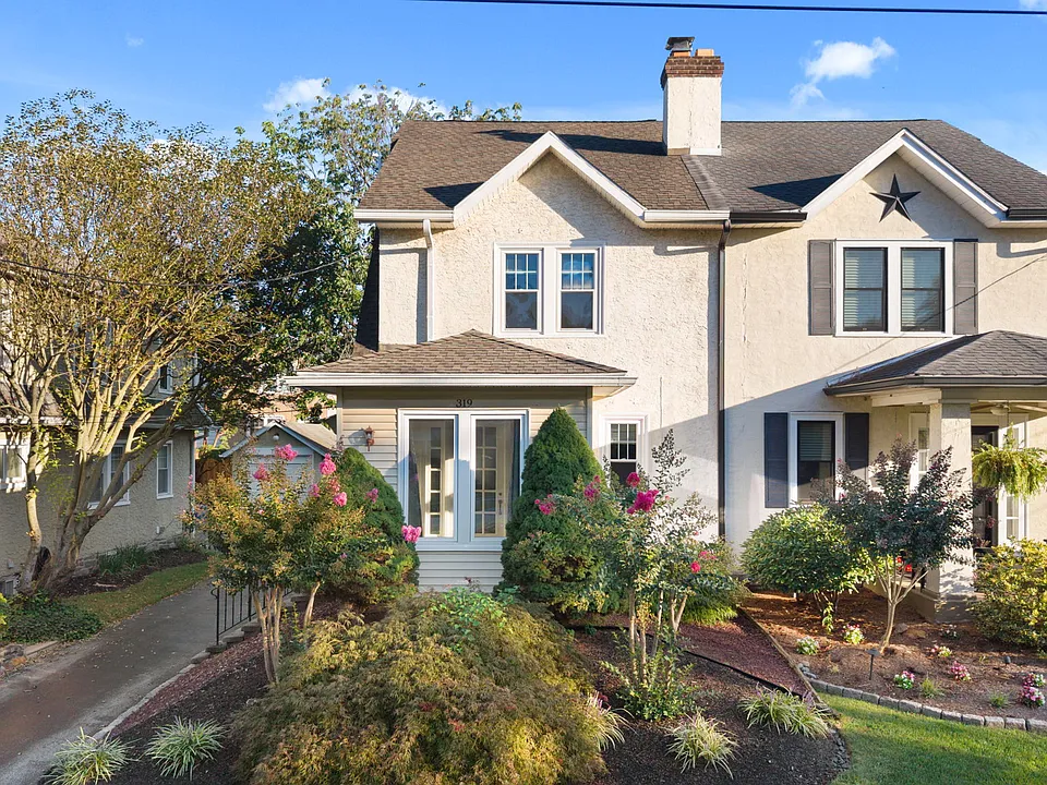 319 Hathaway Ln