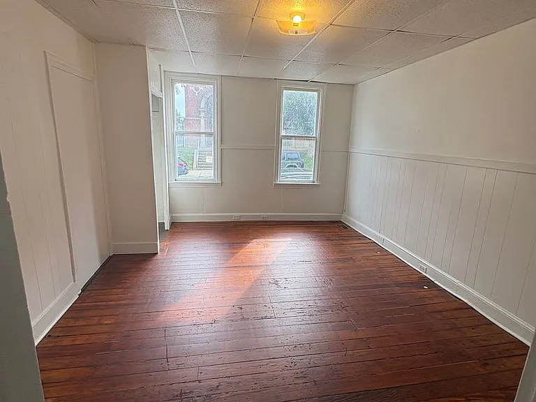 518 N Pershing Ave #1 — Photo 3