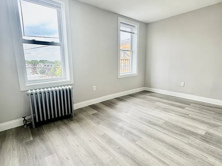 301 71st St #7C — Photo 4