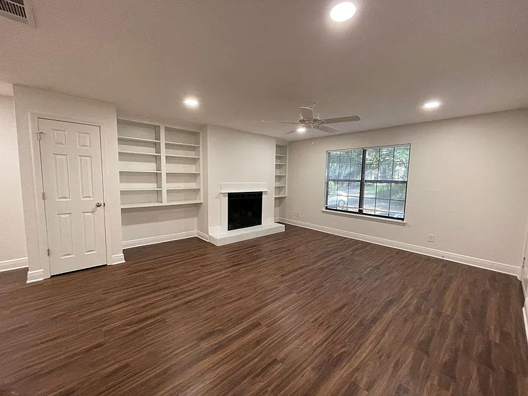 3720 Donovan Dr #C — Photo 15