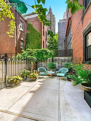 Sold by Sotheby's International Realty | media 20