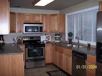 3rd image of 8409 Veterans Dr SW