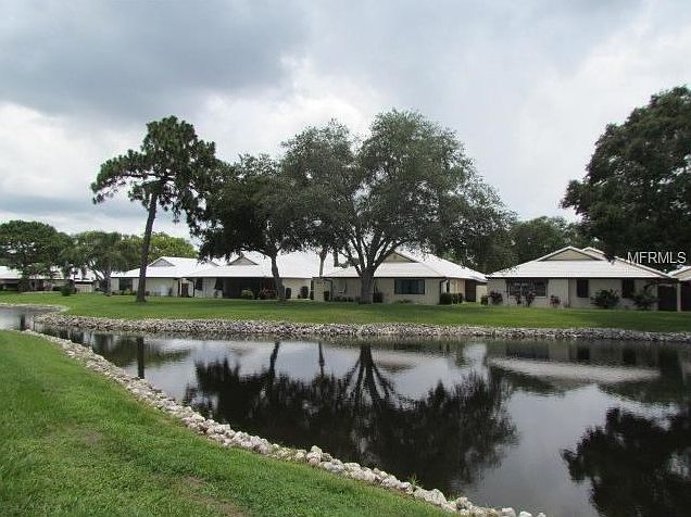 1st image of 34 Pebble Rock Dr