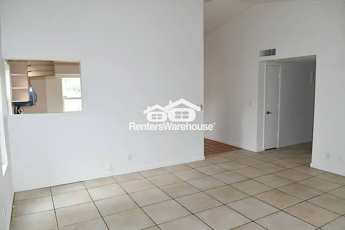 938 N Evergreen Ct — Photo 8