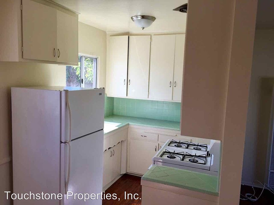1st image of 1929 Wilcox Ave APT 9