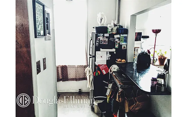 Rented by Douglas Elliman | media 16