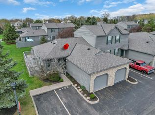 9129 Parkpoint Ln, Lewis Center, OH 43035