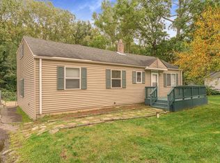6161 Glen Dr, Merrillville, IN 46410
