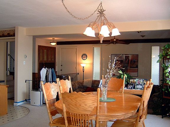 5th image of 35 E Lakeshore Dr