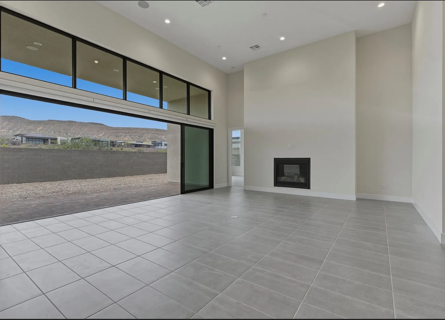 10865 Agate Cliffs Ave — Photo 4
