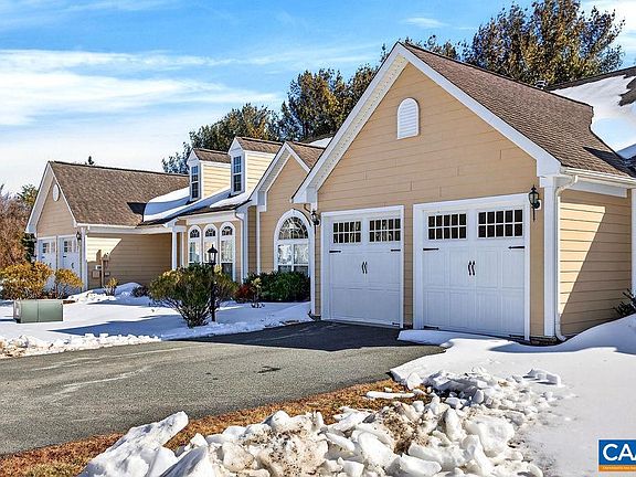 3rd image of 120 Apple Blossom Ct