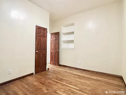 Rented by Sovereign Associates | media 6