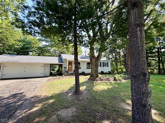 5th image of 11250 Loris Ave