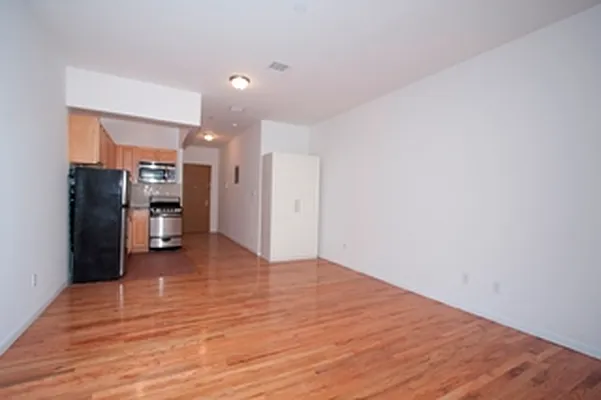 Rented by J Misrahi Realty Corp | media 23