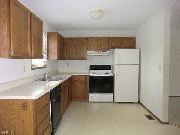 Woodthrush 521 A Eat in Kitchen