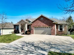 404 Stallworth Ct, Columbia, MO 65203
