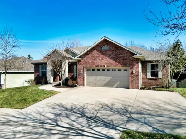 404 Stallworth Ct, Columbia, MO 65203