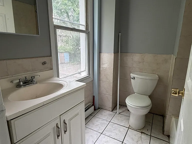 113 Myrtle Ave #1 — Photo 6
