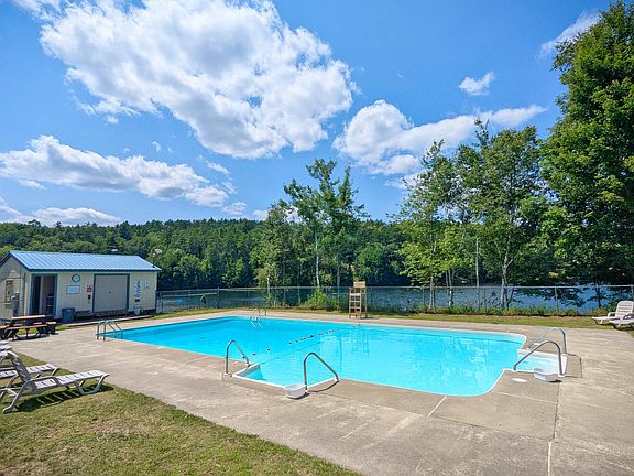 5th image of 202-252 Swiftwater Circle
